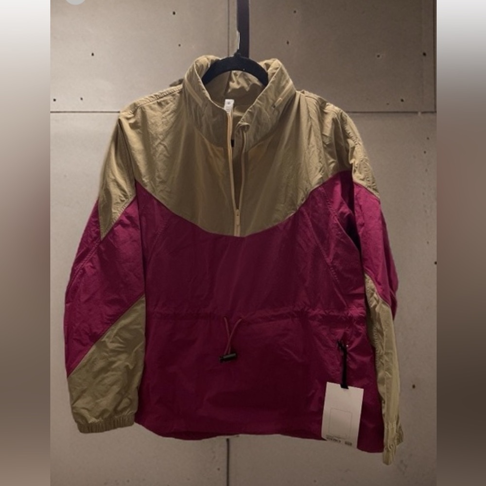 NWT Lululemon Evergreen Anorak size 8 Pink Cream, Hood 1/4 Zip Waist Pull Cord